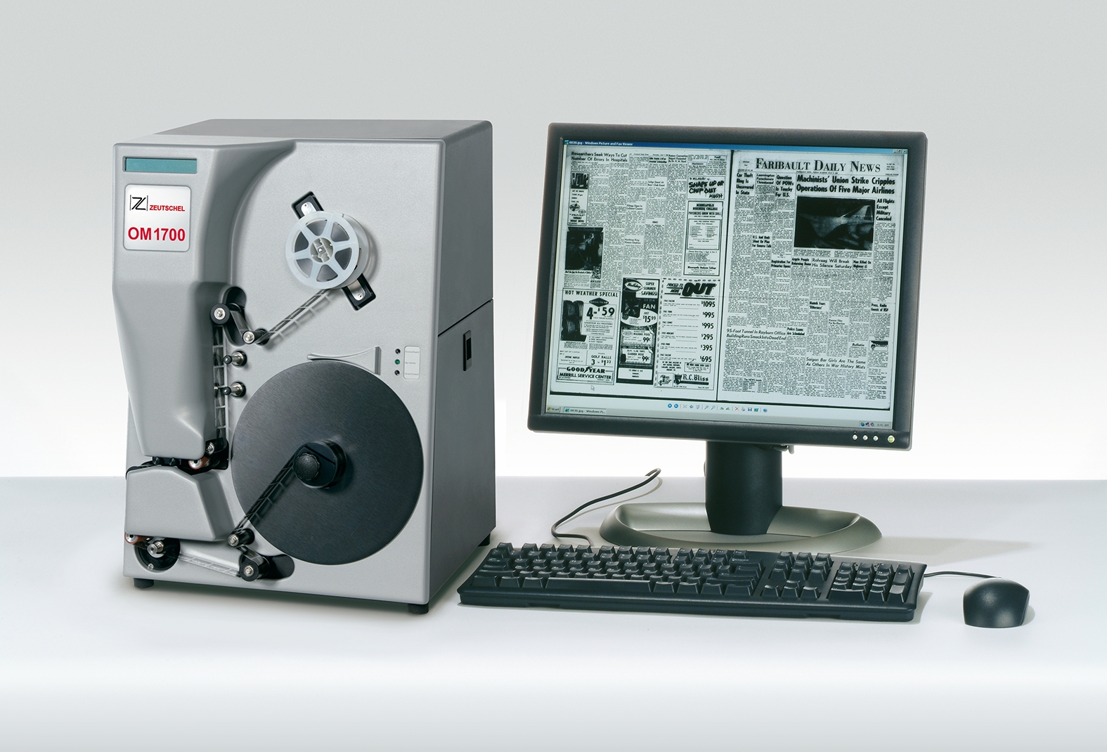 Microfilm scanner OM 1700