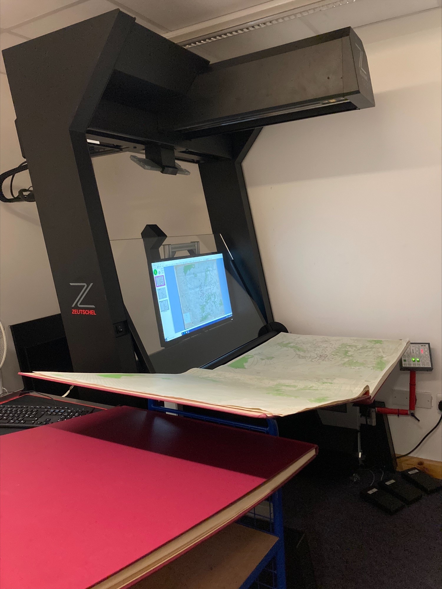 The Met Office Begins High Quality Digitization with the Zeutschel OS Q1