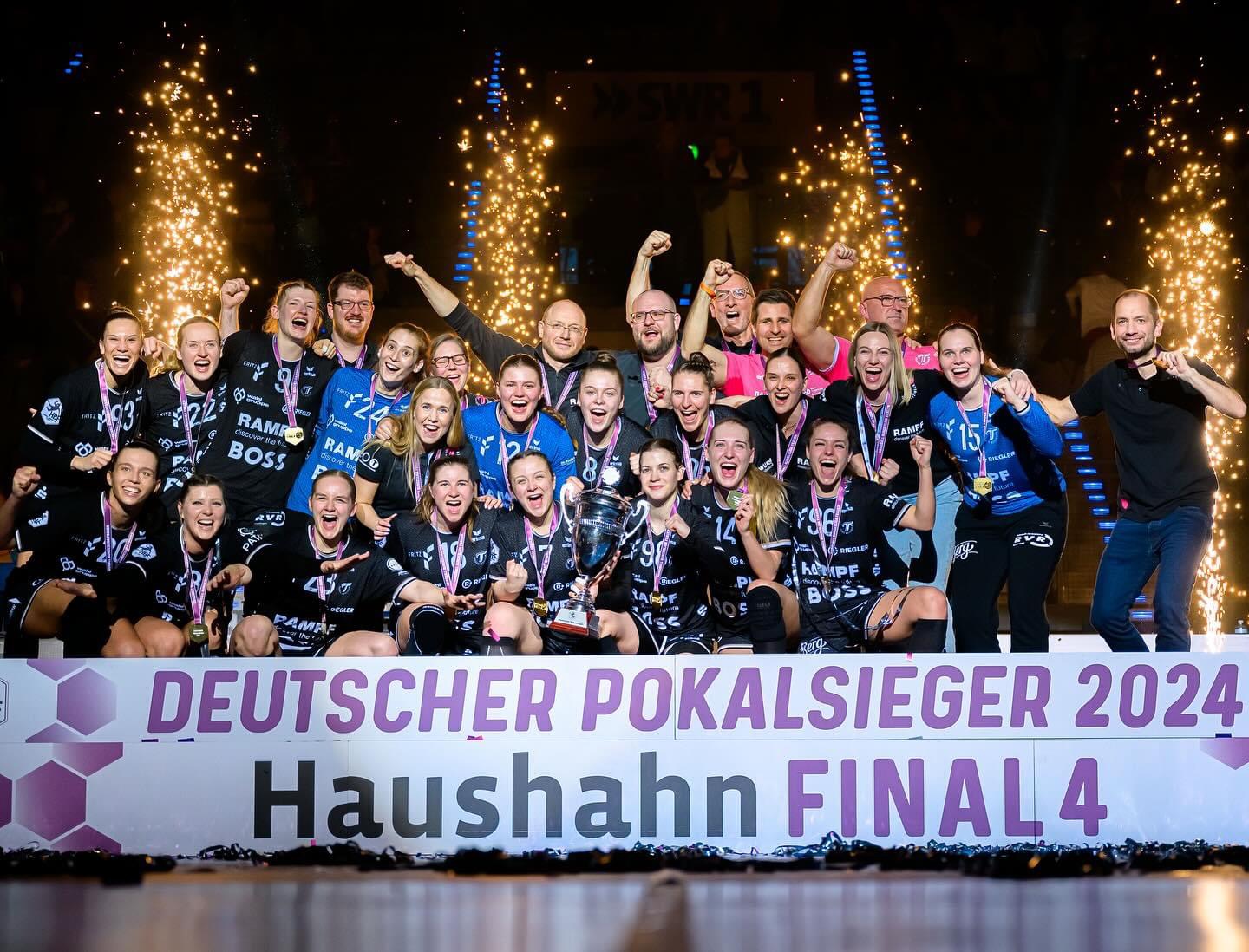 Zeutschel celebrates historic success with the TusSies: Sponsorship meets DHB Cup victory